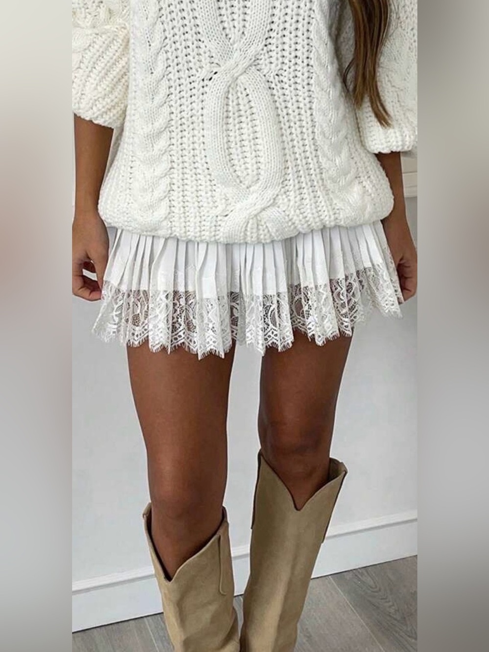 2 black and white lace trim skorts